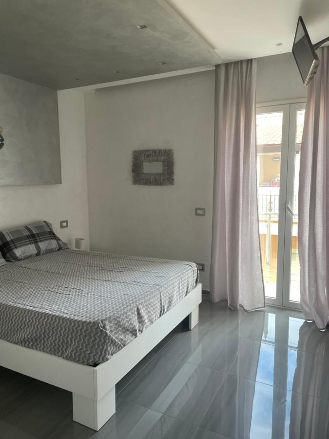 Deluxe Home Appartamento شاكا المظهر الخارجي الصورة