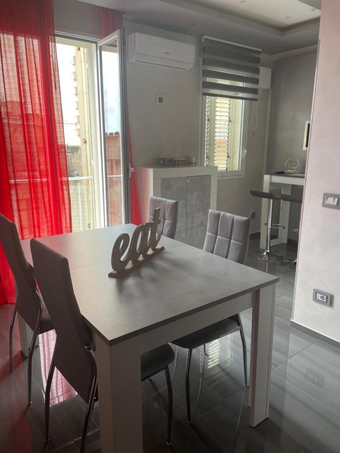 Deluxe Home Appartamento شاكا المظهر الخارجي الصورة